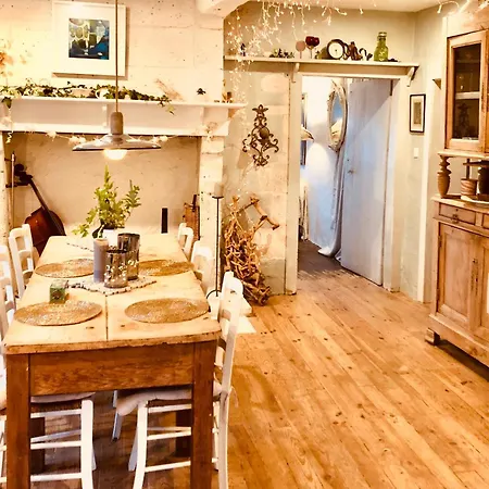 La Croix * Bouteilles-Saint-Sebastien